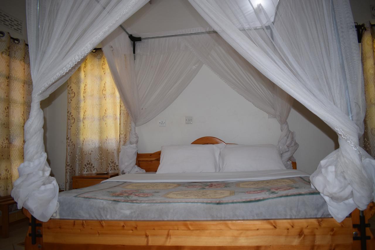 Ngorongoro Lodge Карату Экстерьер фото