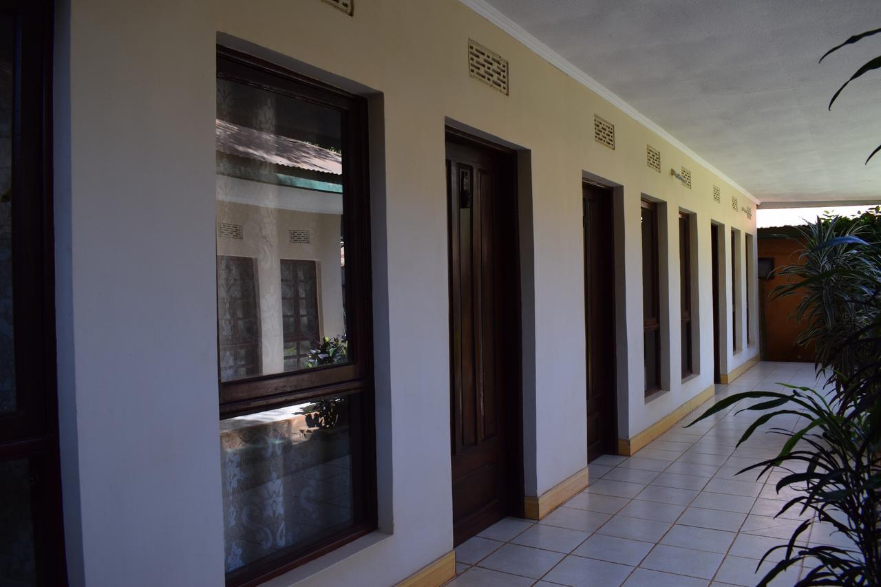 Ngorongoro Lodge Карату Экстерьер фото
