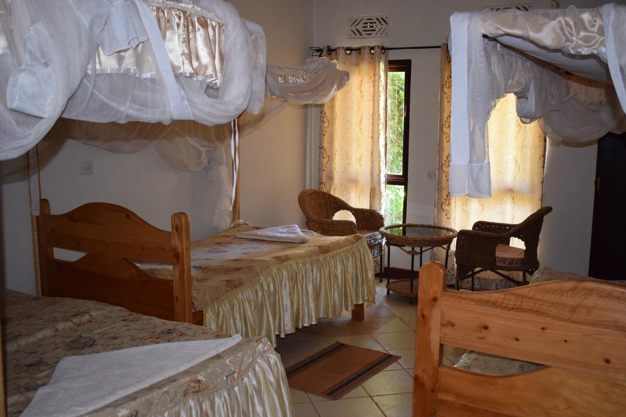 Ngorongoro Lodge Карату Экстерьер фото