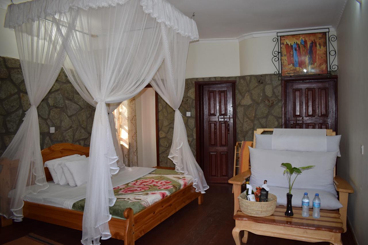Ngorongoro Lodge Карату Экстерьер фото