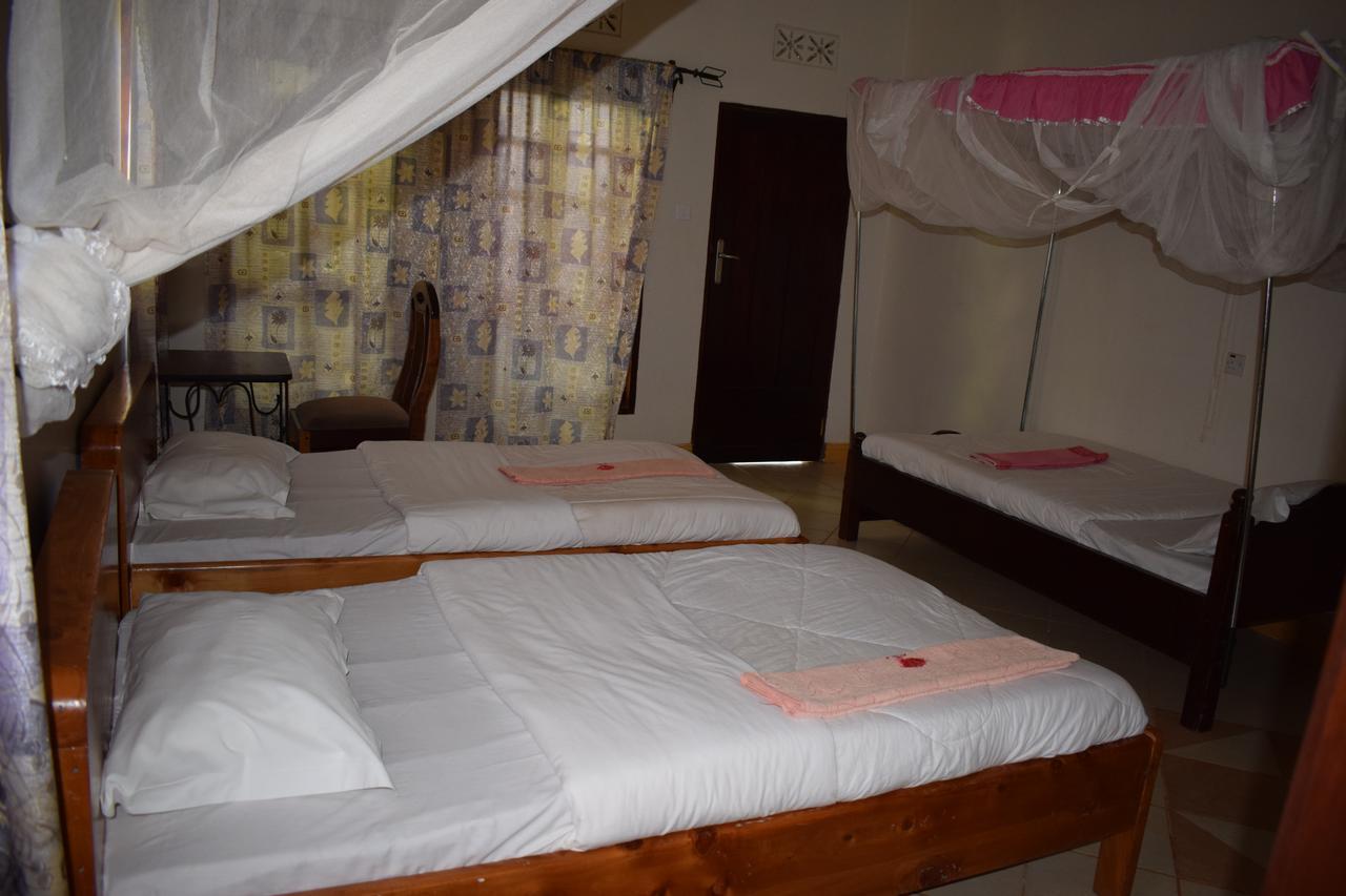 Ngorongoro Lodge Карату Экстерьер фото