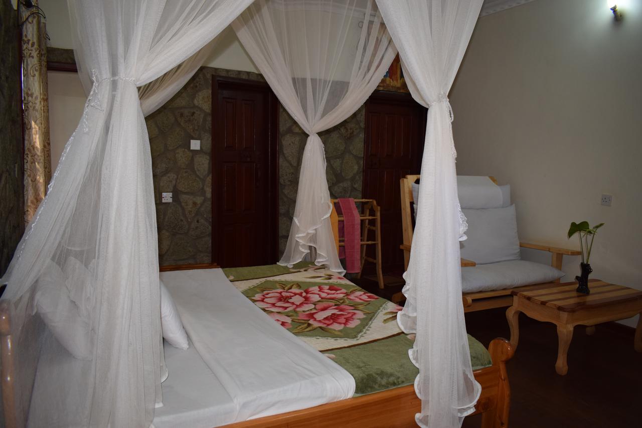 Ngorongoro Lodge Карату Экстерьер фото