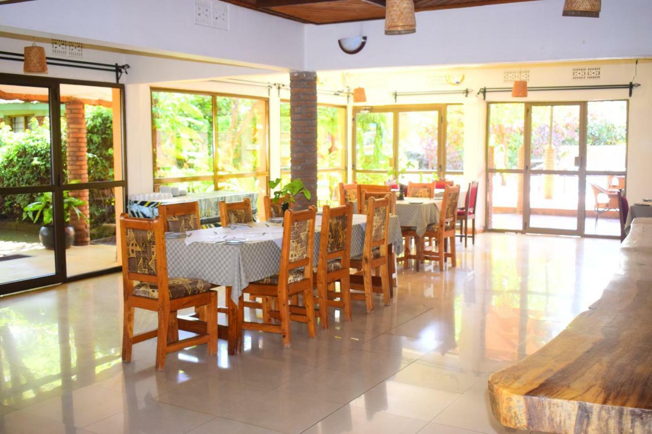 Ngorongoro Lodge Карату Экстерьер фото