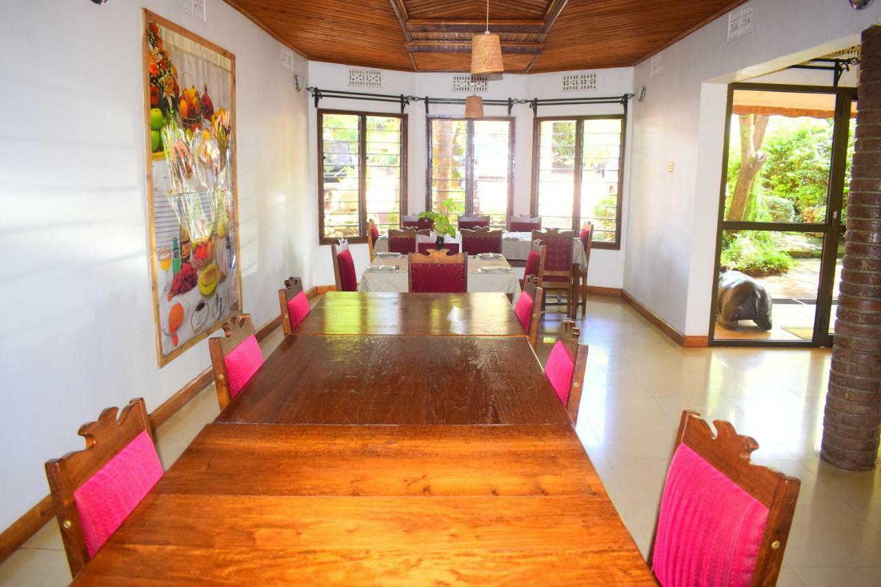 Ngorongoro Lodge Карату Экстерьер фото
