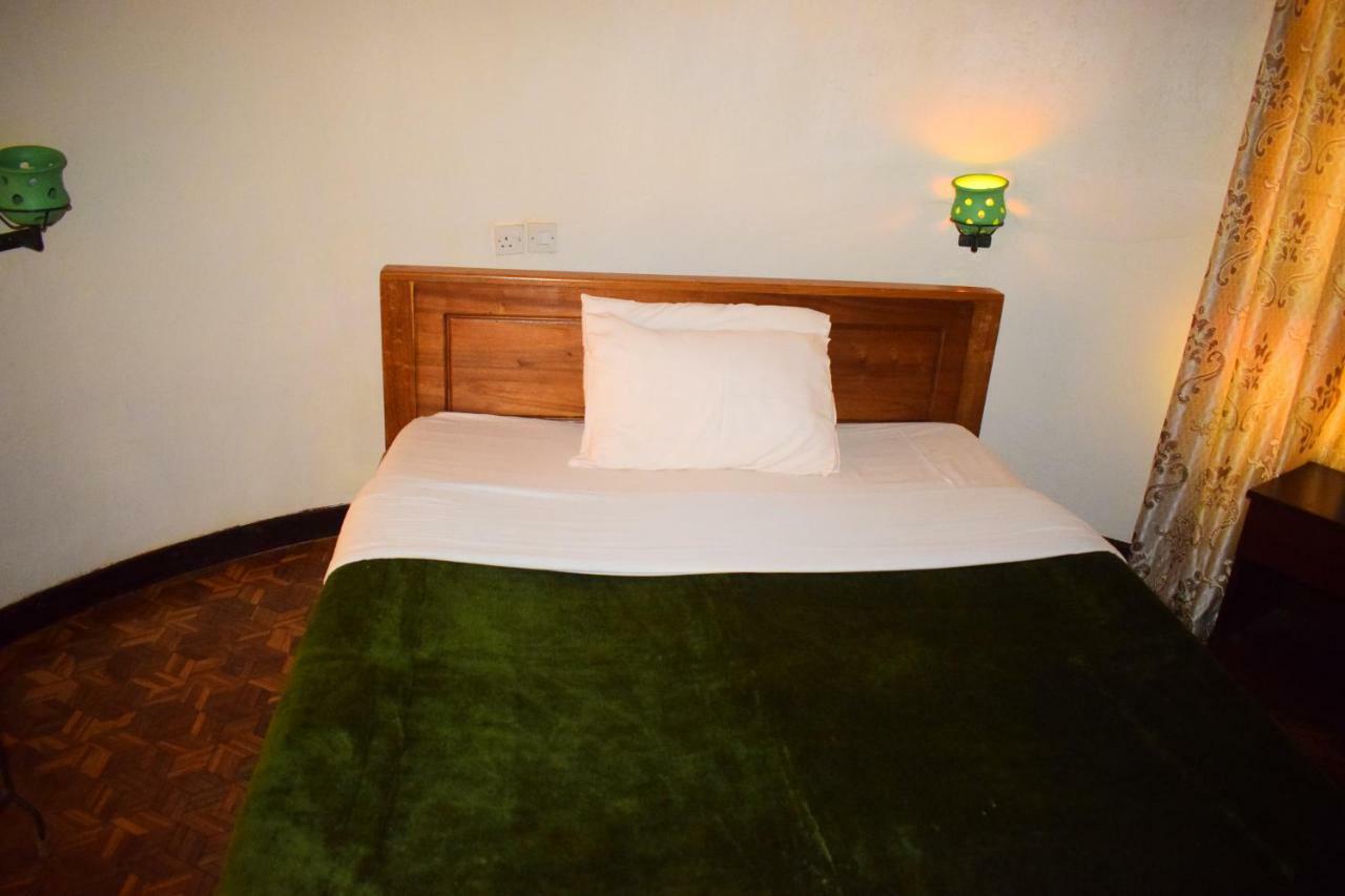 Ngorongoro Lodge Карату Экстерьер фото