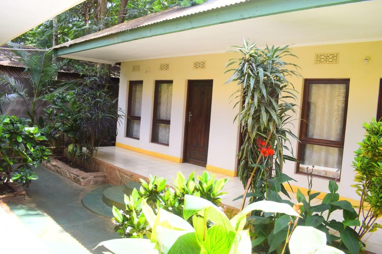 Ngorongoro Lodge Карату Экстерьер фото