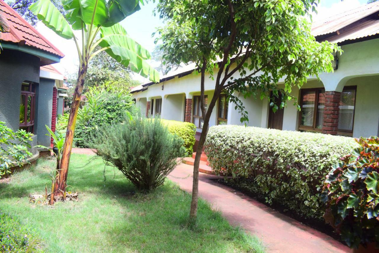 Ngorongoro Lodge Карату Экстерьер фото