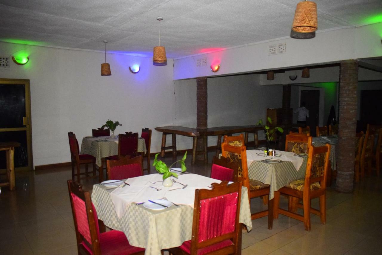 Ngorongoro Lodge Карату Экстерьер фото